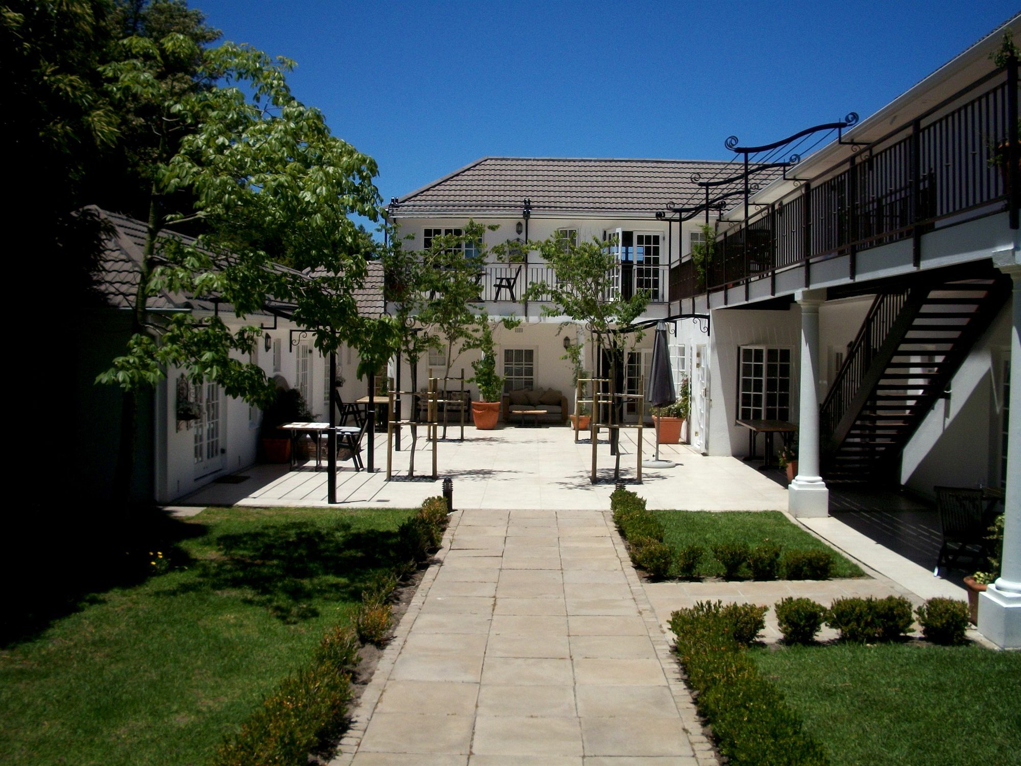 Constantia White Lodge Guest House Кейптаун Екстериор снимка